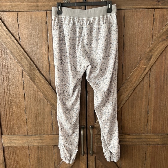 Lululemon Rare Bring Back The Track Pant Petite Fleur Silver Spoon/Ambient Grey - Picture 7 of 11